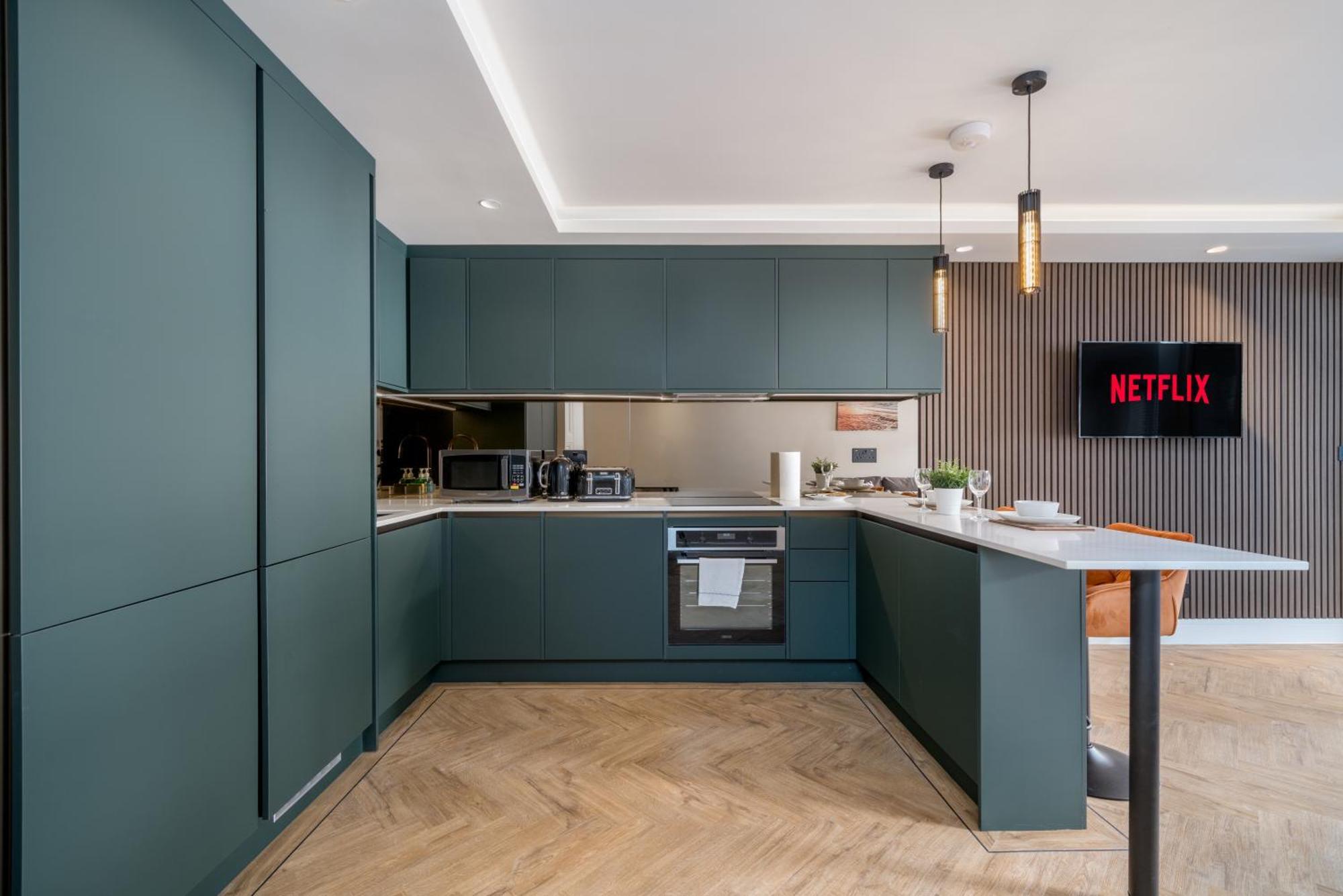 Skyvillion -cozy & Amazing King 1bed In Cockfosters Mins To Tube Apartment *